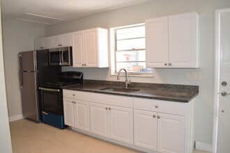 3094 SE Clayton St in Stuart, FL - Building Photo - Building Photo