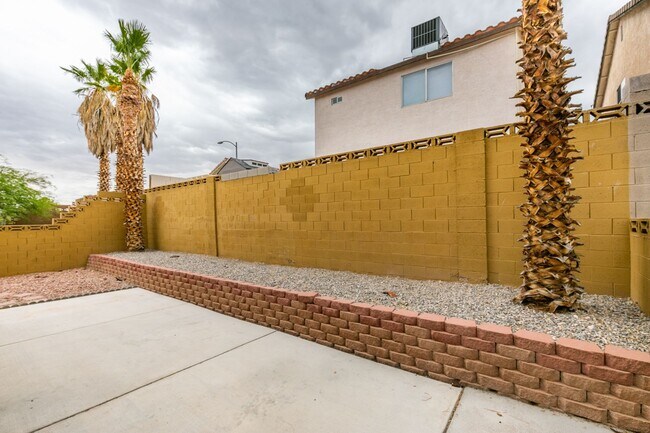 905 Scarlet Ridge Dr in Las Vegas, NV - Building Photo - Building Photo