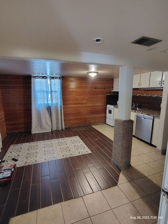 property at 1658 SE Cobb St