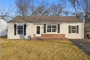 308 N Prospect St in Nixa, MO - Building Photo