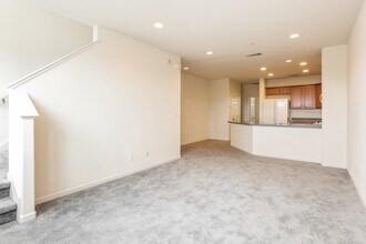 131 Burbank St in Hayward, CA - Building Photo - Building Photo