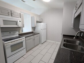 806 Pelham Square Way in Greer, SC - Building Photo - Building Photo