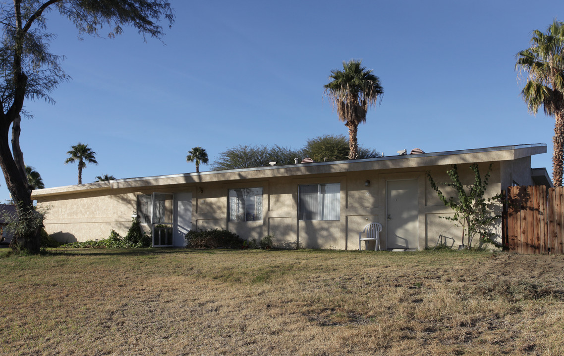 41995 Cambridge Ave in Indio, CA - Building Photo