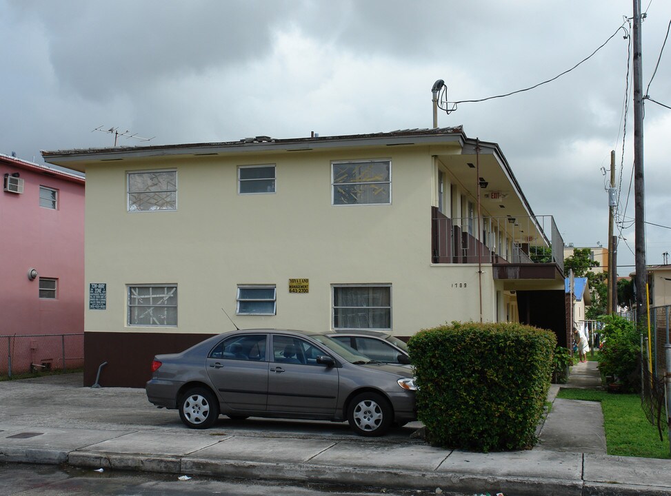 1789 SW 6th St in Miami, FL - Building Photo