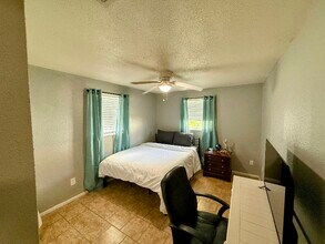 413 Marjon Ave in Dunedin, FL - Building Photo - Building Photo