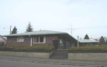 Buonomo Apartments in Tacoma, WA - Building Photo - Building Photo