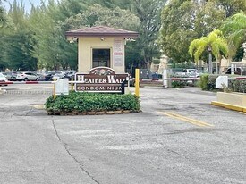 9000 SW 137th St in Miami, FL - Building Photo