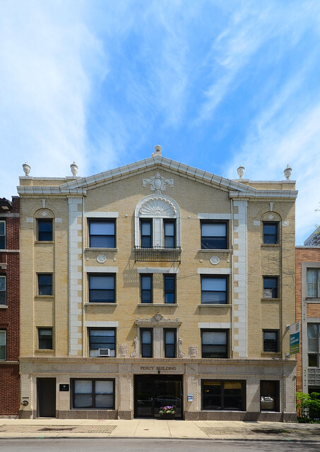 2051 N. Sedgwick in Chicago, IL - Foto de edificio