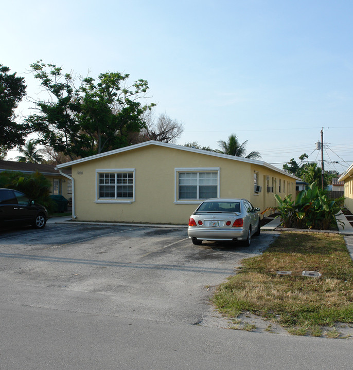 308-312 SW 14th St in Fort Lauderdale, FL - Building Photo