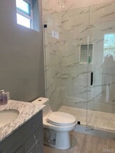 22520 Clarendon St in Los Angeles, CA - Building Photo - Building Photo