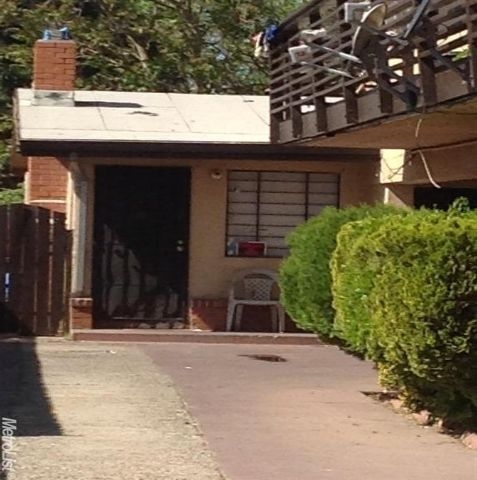 1121 S American St in Stockton, CA - Foto de edificio - Building Photo