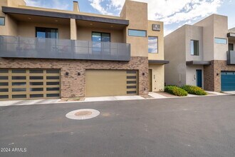 901 S Smith Rd in Tempe, AZ - Building Photo - Building Photo