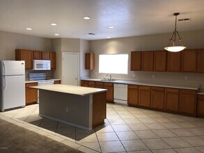 4607 N 93rd Ave in Phoenix, AZ - Building Photo - Building Photo