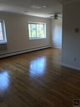 395 Westchester Ave-Unit -5L in Port Chester, NY - Foto de edificio - Building Photo