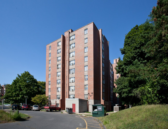 Ribicoff Apartments in New Britain, CT - Building Photo - Building Photo