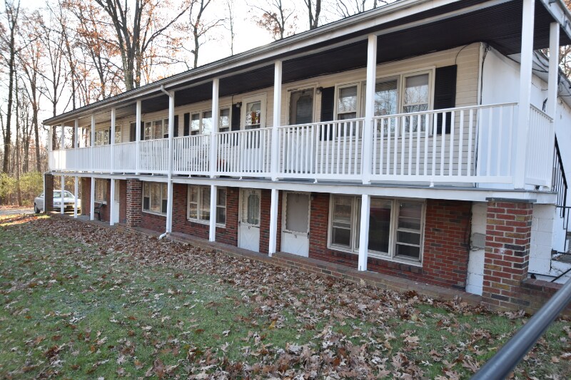 20 Oakwood Dr in Wind Gap, PA - Building Photo