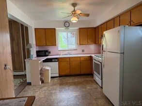 R130 Strayer St in Johnstown, PA - Building Photo - Building Photo