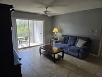 2502 SE Anchorage Cove in Port St. Lucie, FL - Foto de edificio - Building Photo