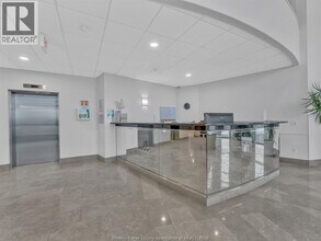 1225 Riverside Dr W in Windsor, ON - Building Photo - Building Photo