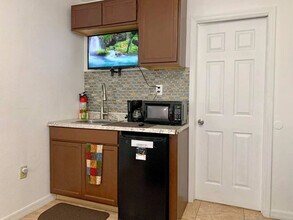 2721 Raeford Rd in Orlando, FL - Building Photo - Building Photo