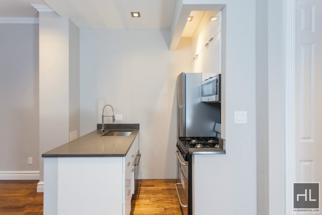 MOTT STREET in New York, NY - Building Photo