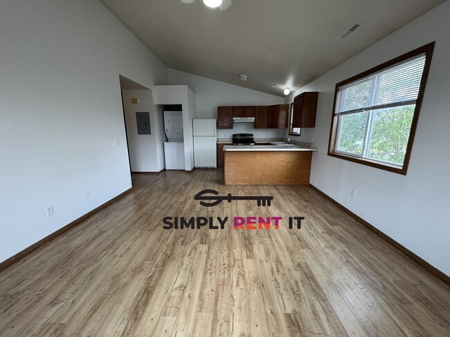 4549 Steinbeck St in Ames, IA - Building Photo - Building Photo