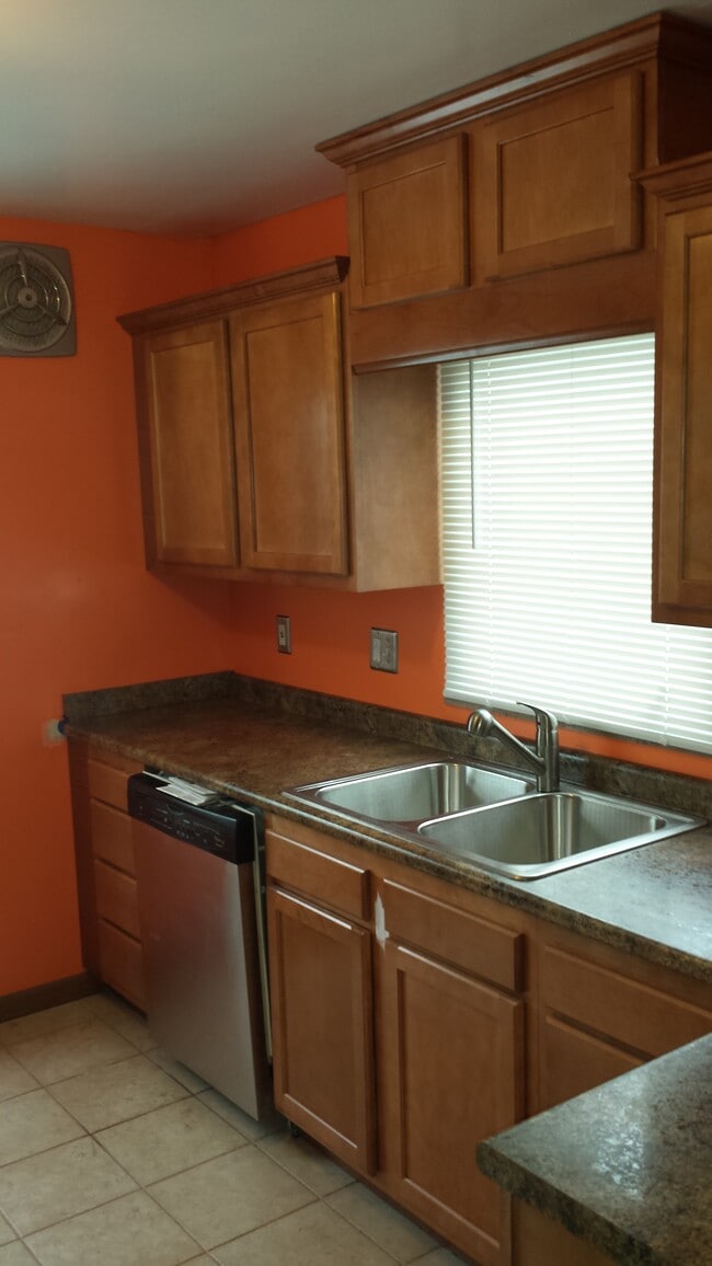 3532 Rushland Ave in Toledo, OH - Building Photo - Building Photo