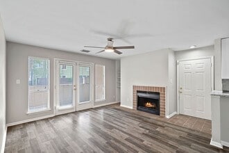 409 W 8th St in Charlotte, NC - Foto de edificio - Building Photo