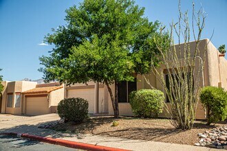 3742 N Bay Horse Loop in Tucson, AZ - Building Photo - Building Photo