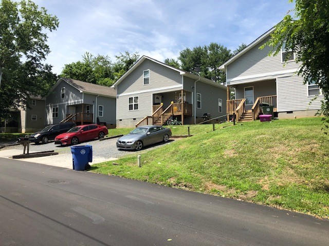 28 Buffalo St in Asheville, NC - Building Photo