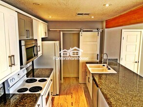 7528 N 47th Dr in Glendale, AZ - Foto de edificio - Building Photo