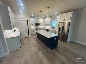 5122 Pine Rd in Orange Beach, AL - Building Photo - Building Photo