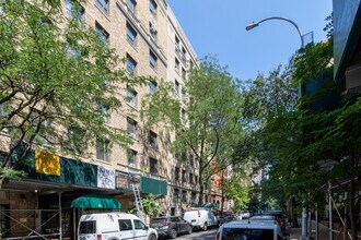 35-39 W 82 St in New York, NY - Building Photo - Building Photo