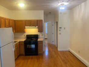 202 Hurley St in Cambridge, MA - Foto de edificio - Building Photo