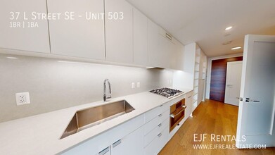 37 L St SE in Washington, DC - Building Photo - Building Photo