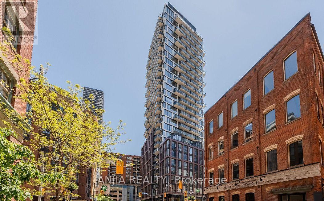2A-112A Church St in Toronto, ON - Building Photo