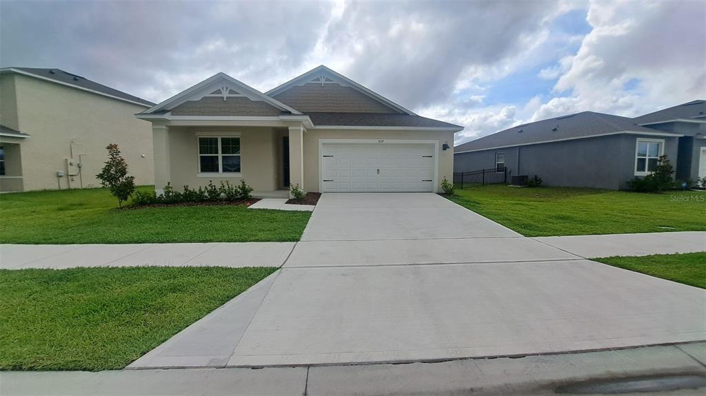 7117 Painted Bunting Wy in St. Cloud, FL - Building Photo