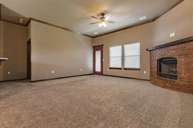 11113 NW 8th St in Yukon, OK - Building Photo - Building Photo