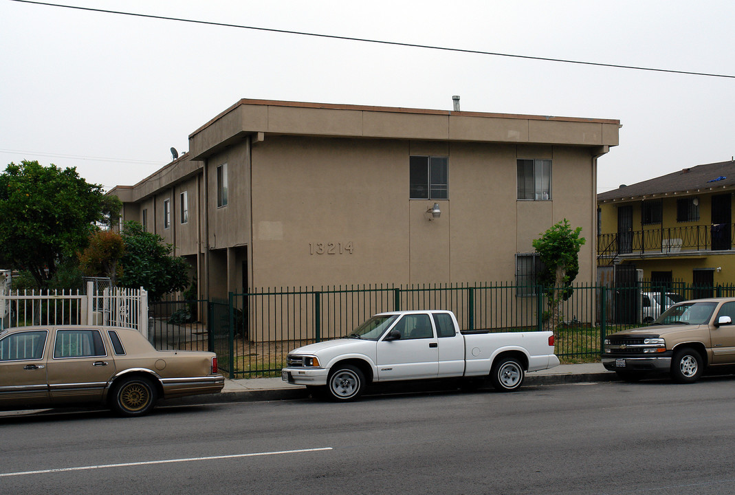 13214 S Vermont Ave in Gardena, CA - Building Photo