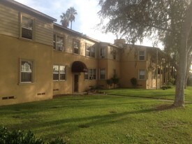 Hensel Garden Apartments in Montebello, CA - Building Photo