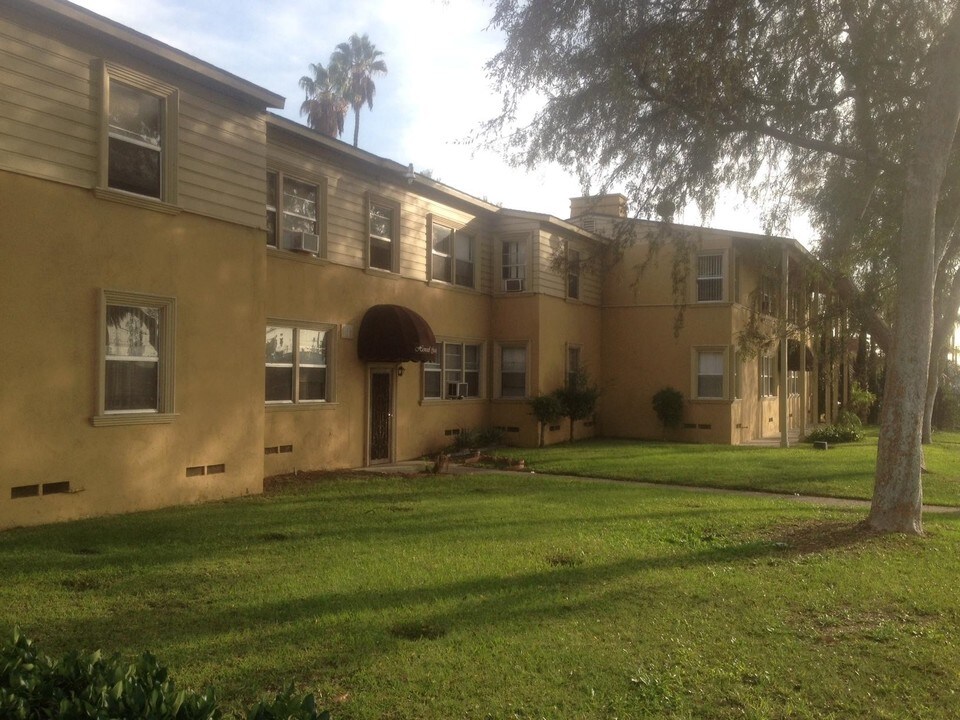 Hensel Garden Apartments in Montebello, CA - Foto de edificio