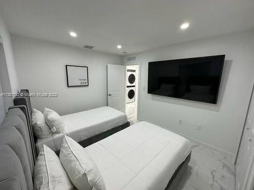 2490 NW 44th St-Unit -1 in Miami, FL - Building Photo
