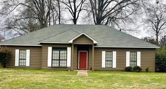 4013 Meredith Dr in Montgomery, AL - Building Photo