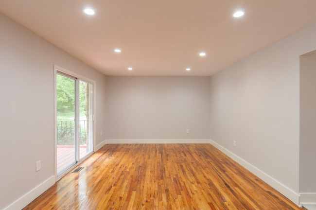 1903 Country Ln in Ewing Township, NJ - Building Photo - Building Photo