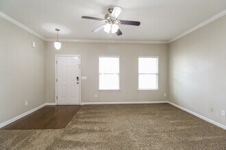 11519 McDunkeld Dr in Huntersville, NC - Foto de edificio - Building Photo