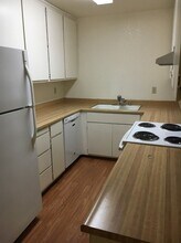 857 Adams Terrace in Davis, CA - Building Photo - Building Photo
