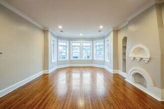 4945 N Kilpatrick Ave-Unit -2 in Chicago, IL - Building Photo - Building Photo