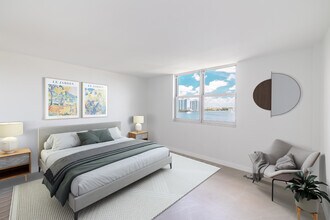 2841 Sunny Isles Blvd, Unit 1105 in North Miami Beach, FL - Foto de edificio - Building Photo
