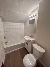 1148 Newhampshire Dr in Pittsburgh, PA - Building Photo - Building Photo