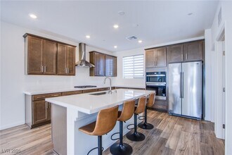 11649 Stone Curlew Ave in Las Vegas, NV - Building Photo - Building Photo